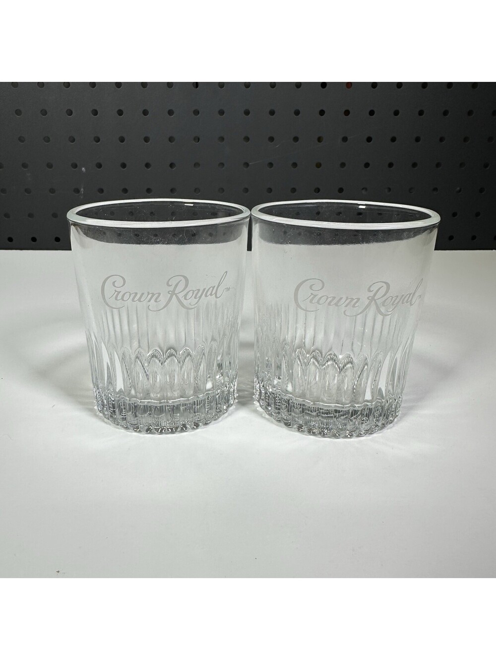 Crown Royal Set of 2 Crystal Whiskey Glasses Etched Logo Est 1939 Ribbed